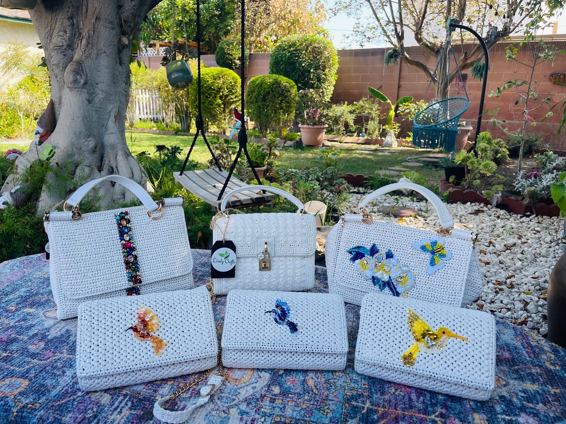 Handmade yarn wallet – Mini Hummingbird beaded - MADE TO ODER