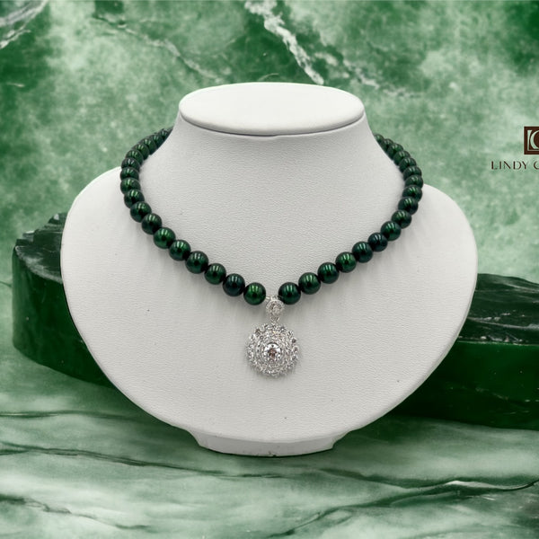 The Moss Green Pearl Sunflower Necklace