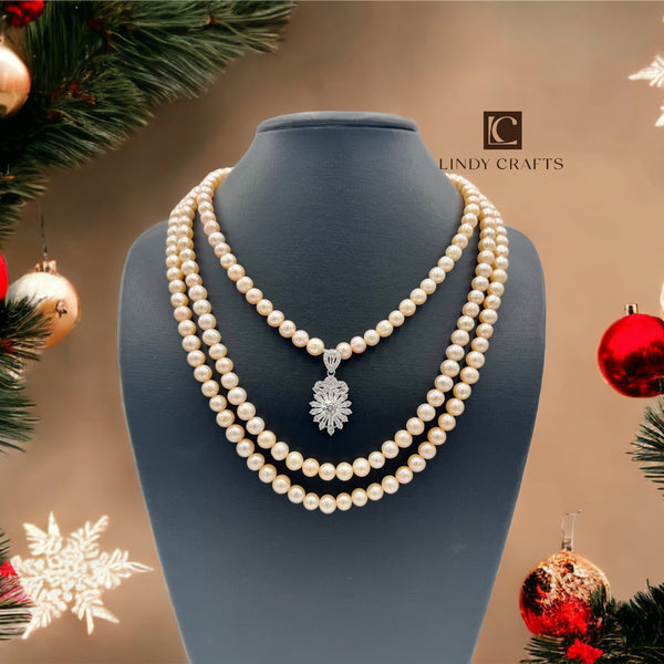 Fashionable 3-Layer Pearl Necklace