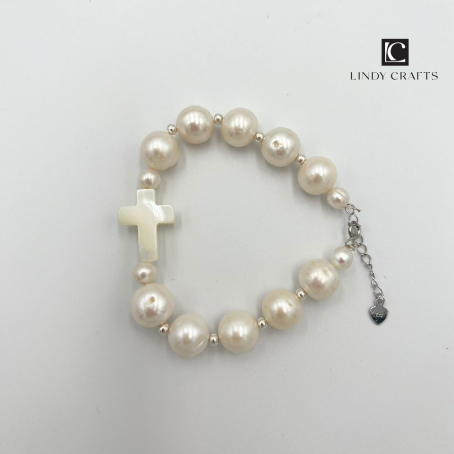 Cross-shaped White Freshwater Pearl Bracelet